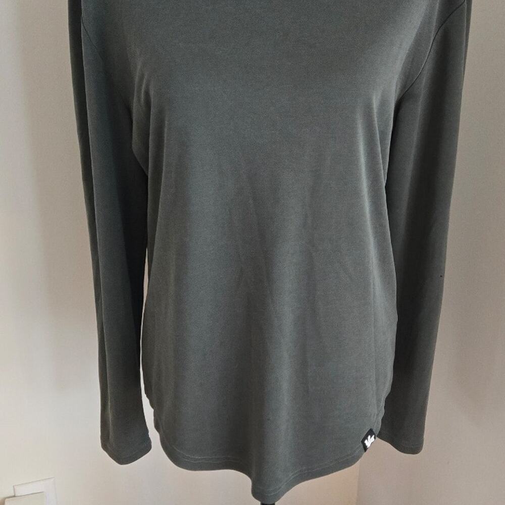 YoungLA mens long sleeve green tee small